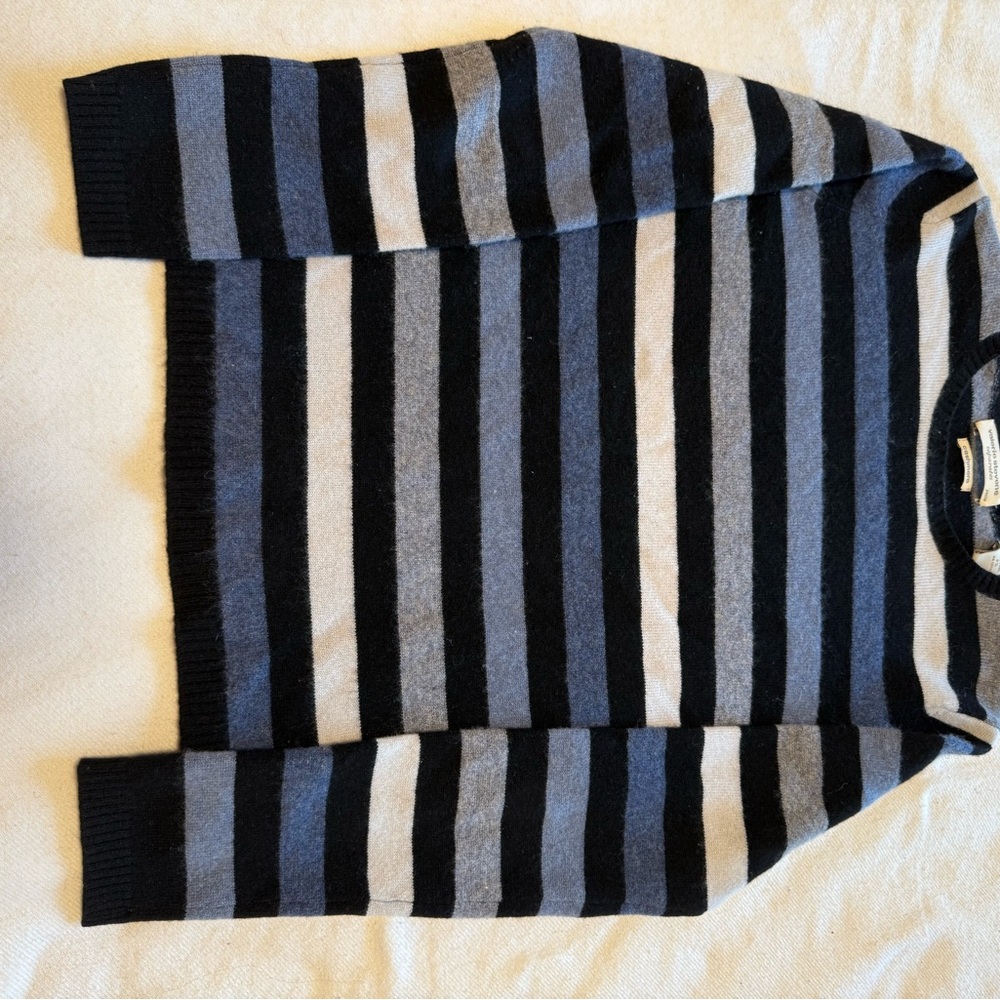 Striped CASHMERE Sweater 💙